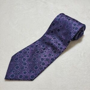 Karako Collection Men's 100% Silk Purple Bubbles Pattern Tie. Size OS